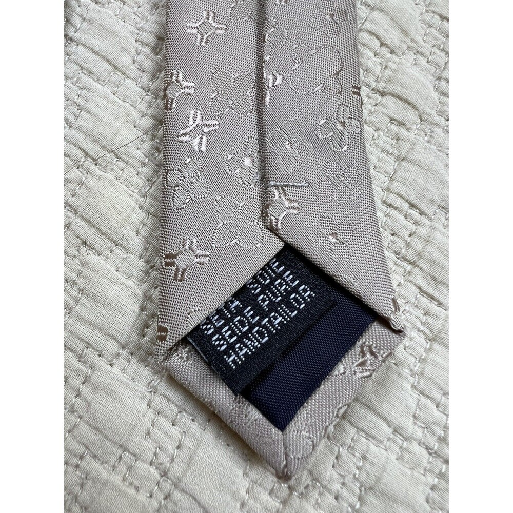 Carbunty Silk Tie Made in‎ Italy 4"W 57"L Stars and Flowers Taupe/Beige & Gold - Picture 4 of 9
